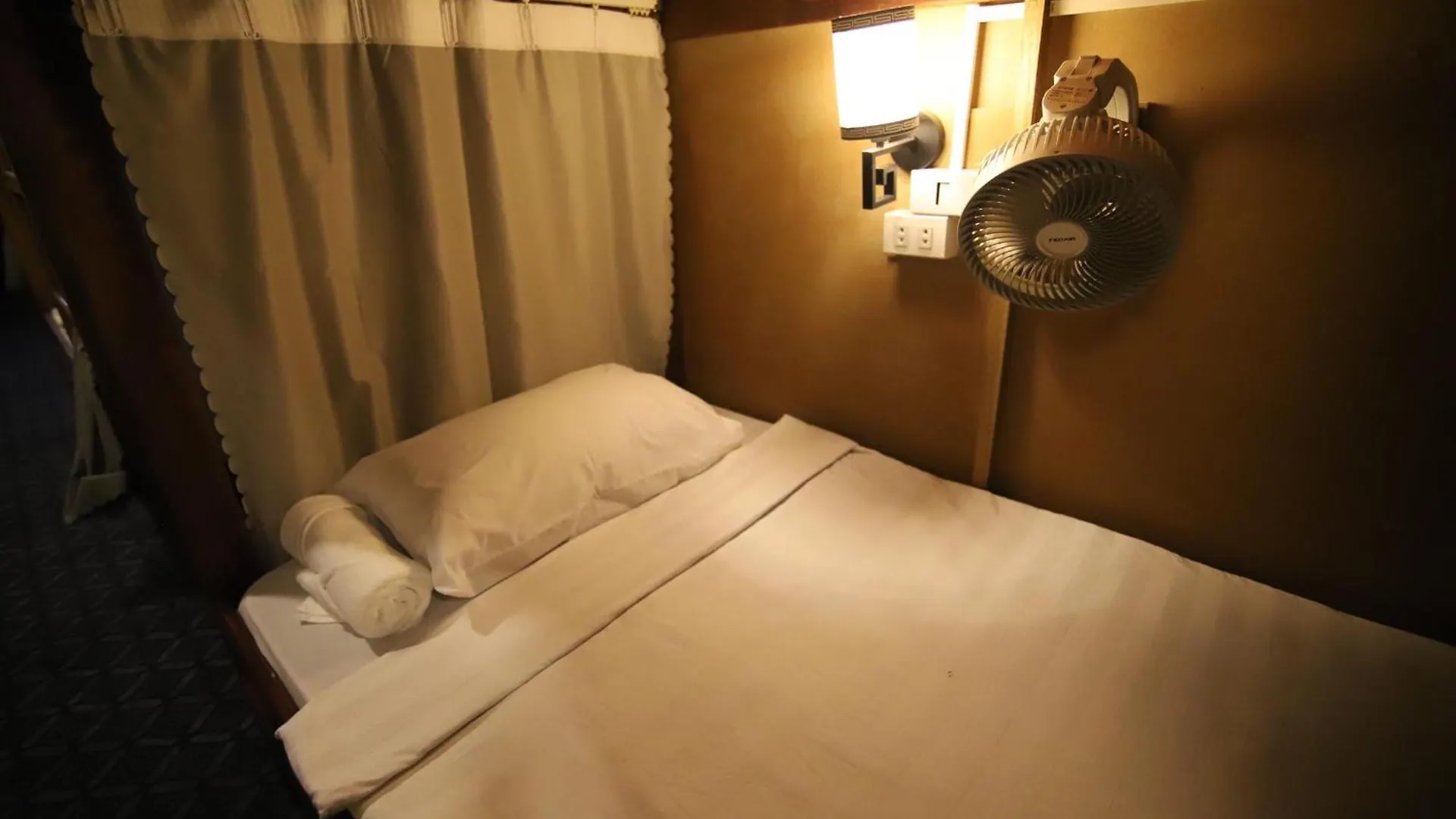 Chanthavong Hostel Luang Prabang