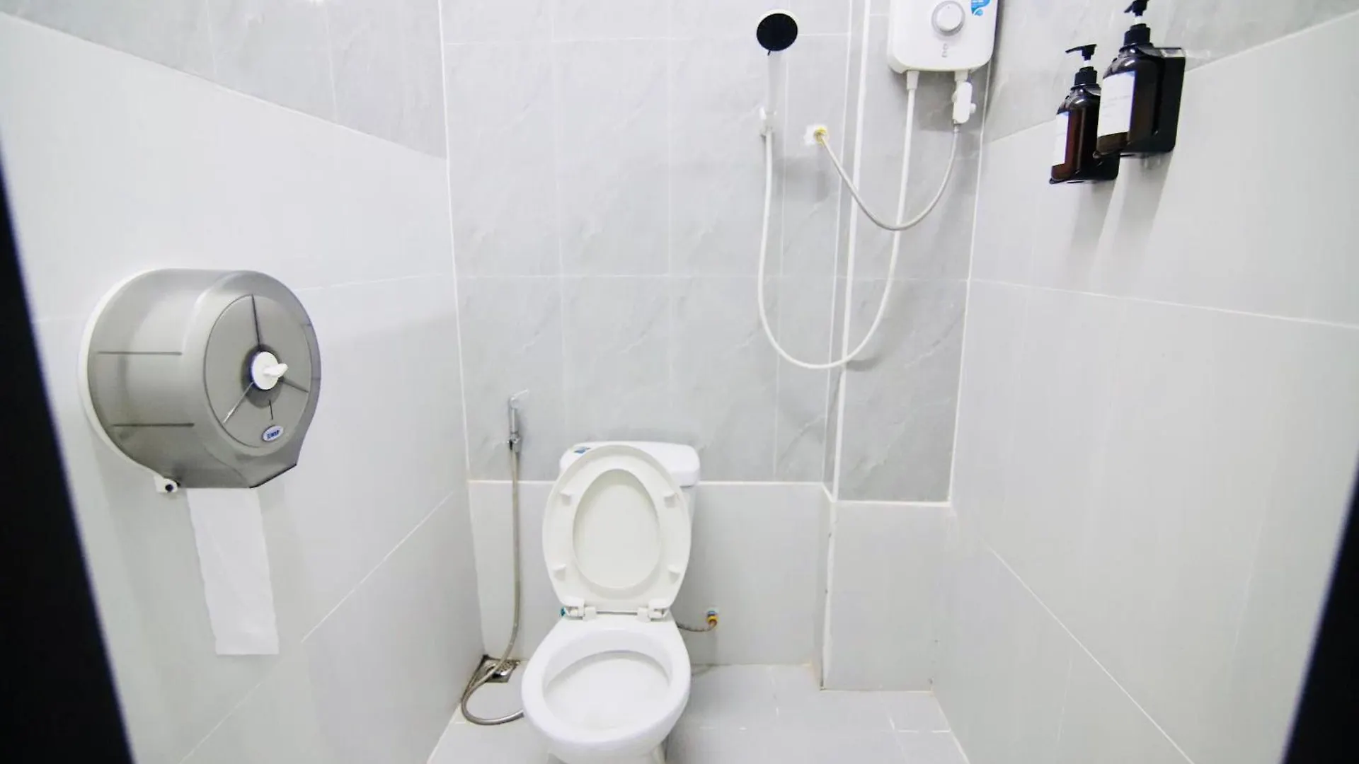Chanthavong Hostel Luang Prabang Laos